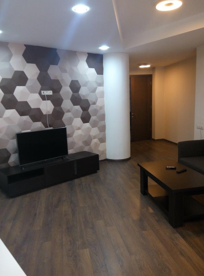 All Seasons Hotel On Freedom Square Tbilisi Bagian luar foto