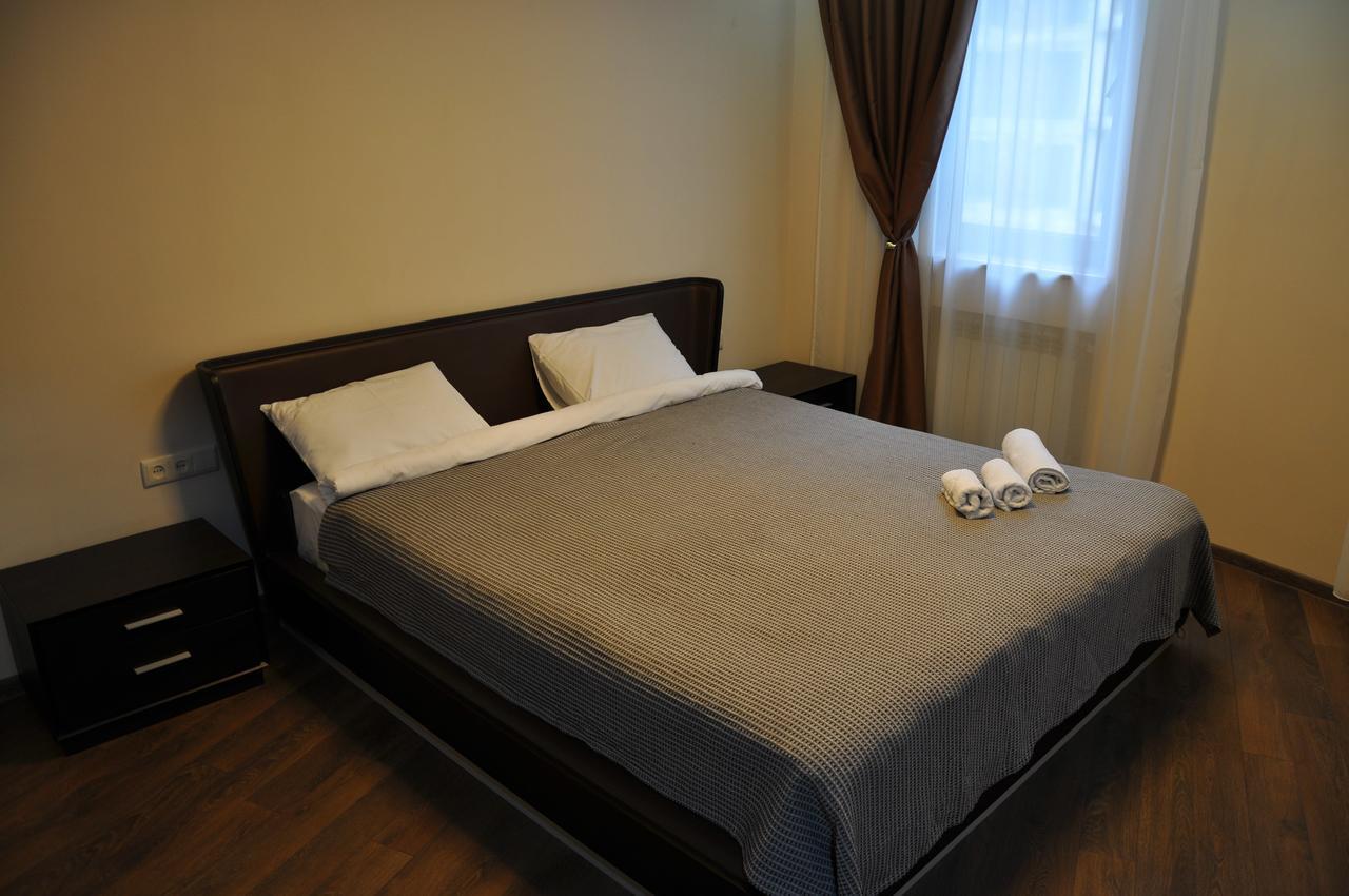 All Seasons Hotel On Freedom Square Tbilisi Bagian luar foto