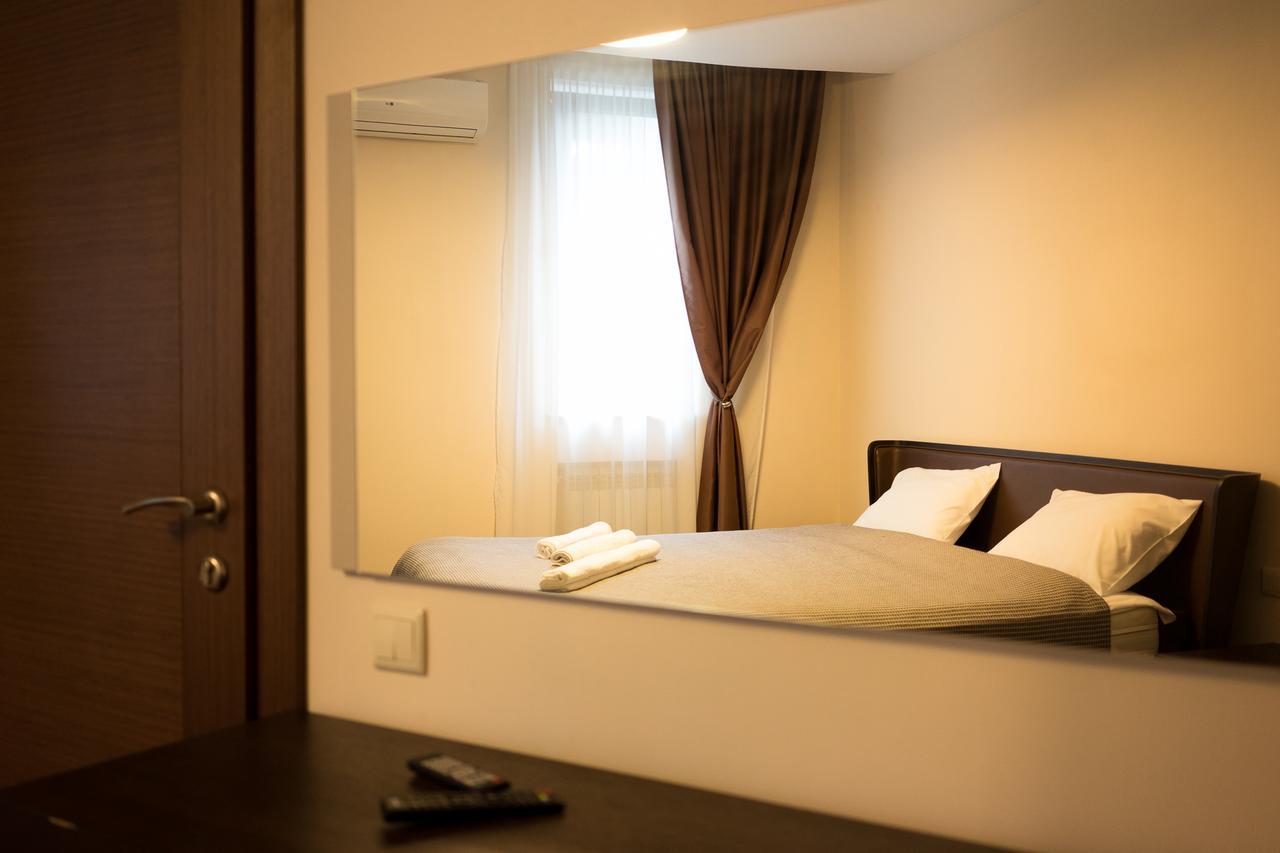 All Seasons Hotel On Freedom Square Tbilisi Bagian luar foto