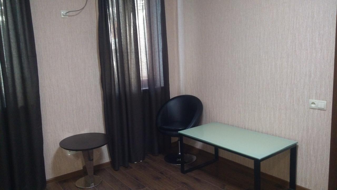 All Seasons Hotel On Freedom Square Tbilisi Bagian luar foto
